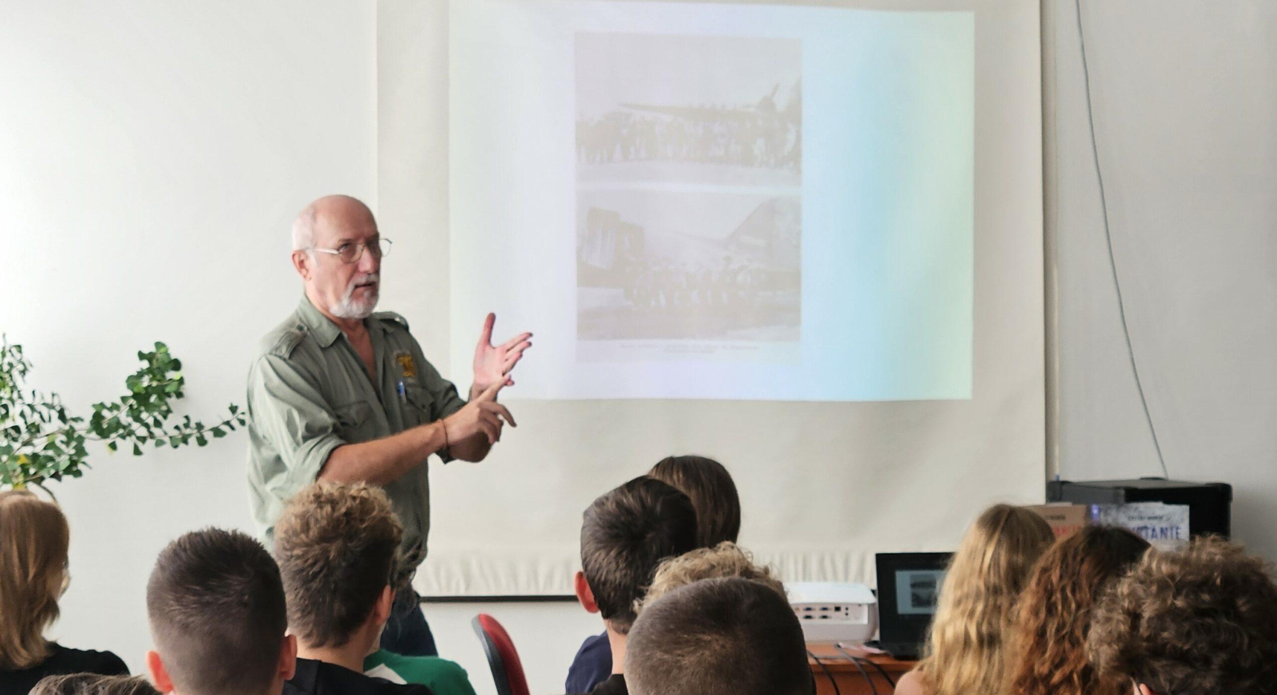 Beseda o 80. výročí SNP v knižnici